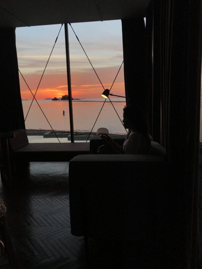 Deepspace Cabin On Quiet Beach Ko Lanta Exteriör bild